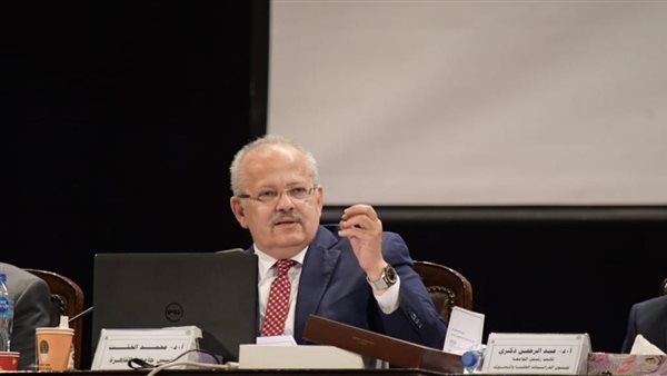 رئيس جامعة القاهرة