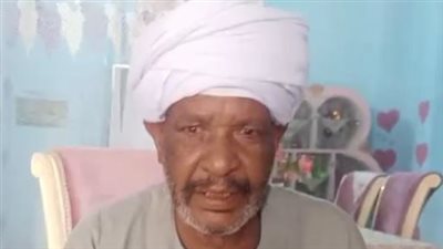 بث مباشر| مدير مدرسة على المعاش يتطوع لتعليم التلاميذ لسد عجز المدرسين بأسوان: صدقة جارية عن علمي