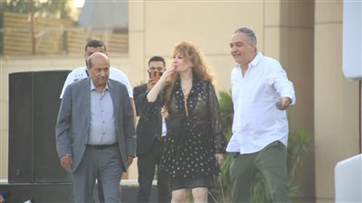 محمد حفظي عن نيللي: معرفتهاش إلا وأنا كبير.. وبلغتها بتكريمها عشان أسمع صوتها