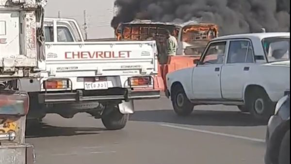  تفحم الأتوبيس بطريق