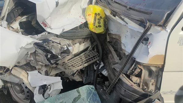 تصادم السيارتين