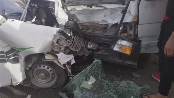 تصادم السيارتين