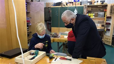 وزير التعليم يزور مدرسة vikki للتعليم الشامل وتدريب المعلمين بدولة فنلندا 