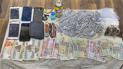 القبض على 5 أشخاص بحوزتهم كمية من مخدر الشادو ببنها