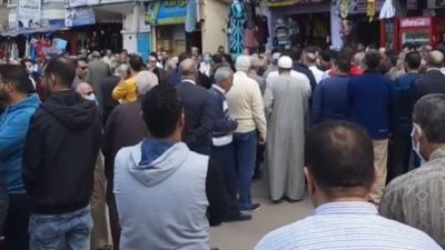 بث مباشر| نعاه وتوفي حزنًا عليه.. تشييع جثمان شاب في ذكرى وفاة والده بالبحيرة