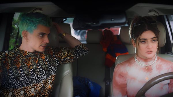 فيلم اسطورة حرفية