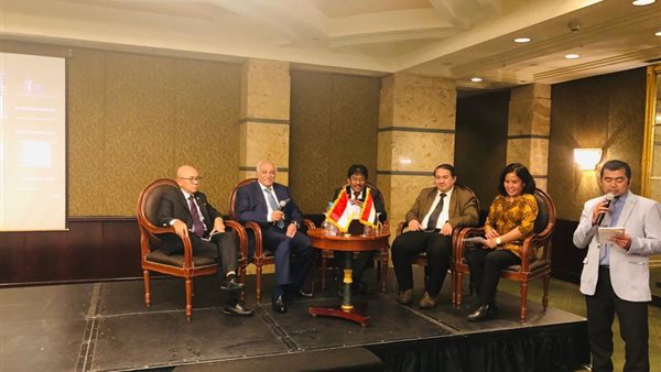 لقاء رجال الاعمال