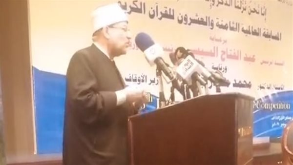 الدكتور مختار جمعة