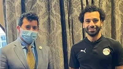 وزير الرياضة يهنئ محمد صلاح بجائزة القدم الذهبية: خير سفير للرياضة المصرية