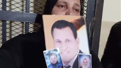 بعد إحالة المتهمين للمفتي.. زوجة قتيل معركة عزبة البلاسي بالدقهلية: دلوقتي أقدر أقول الله يرحمه | فيديو