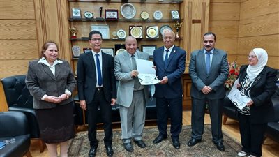 رئيس جامعة بنها يترأس اجتماع مجلس إدارة مركز القياس والتقويم