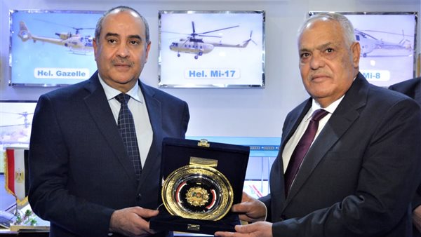 وزير الطيران المدني