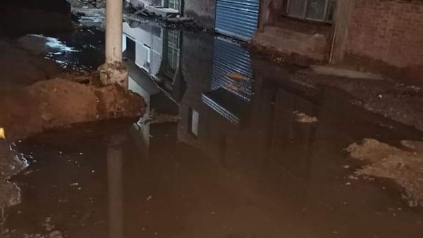 كسر ماسورة الصرف