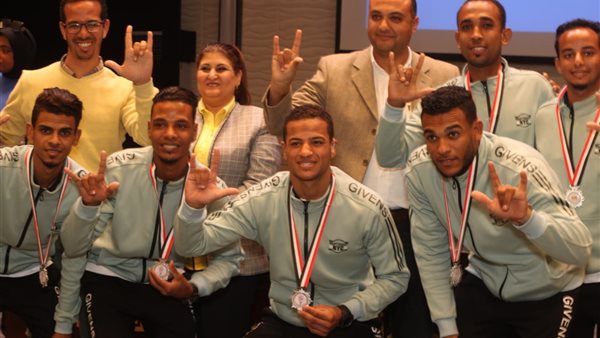 طلاب جامعة جنوب الوادي