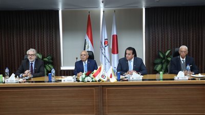 وزير التعليم العالي يتفقد المنشآت الجديدة بالجامعة المصرية اليابانية للعلوم والتكنولوجيا
