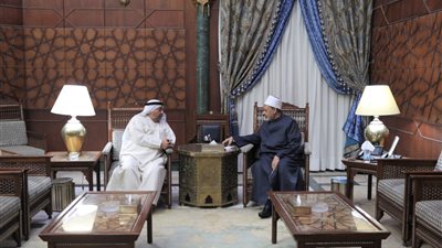 شيخ الأزهر: الكويت تحتل مكانة طيبة في نفوس العرب والمسلمين