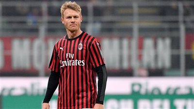 ميلان يتلقى أخبارا صادمة بشأن إصابة سيمون كايير 