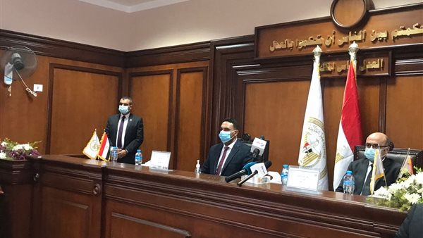 وزير العدل يفتتح