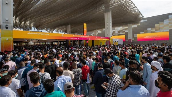 توافد الزوار على