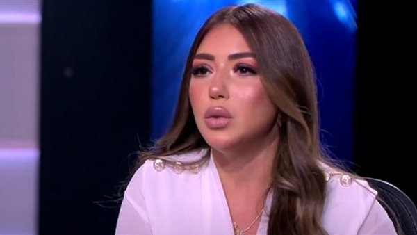 الفنانة سارة سلامة