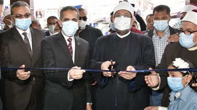 بتكلفة 5 ملايين جنيه.. وزير الأوقاف ومحافظ الغربية يفتتحان المسجد الكبير في المحلة