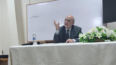 أمين عام مجلس كنائس الشرق الأوسط: مصر تتمتع باستقرار وضبط حكومي ممتاز