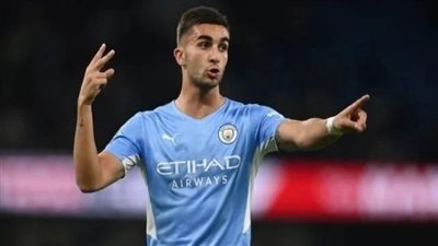 مانشستر سيتي يرفض ثلاثي برشلونة ويتمسك بـ فيران توريس