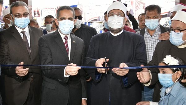 وزير الاوقاف ومحافظ