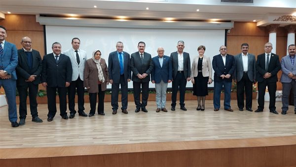 محافظ بورسعيد 