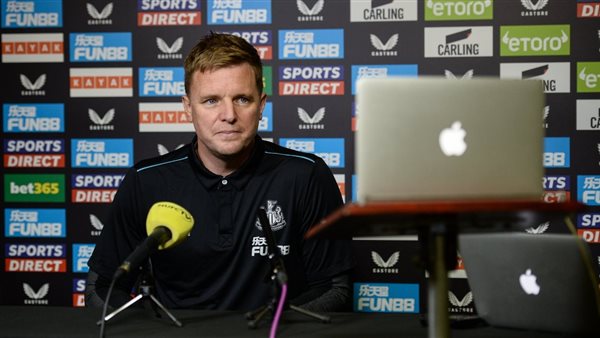  إيدي هاو مدرب نيوكاسل