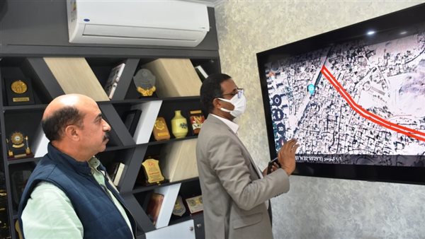 محافظ أسوان