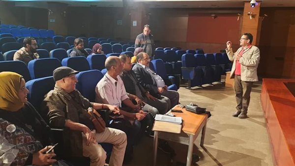 جانب من العروض 