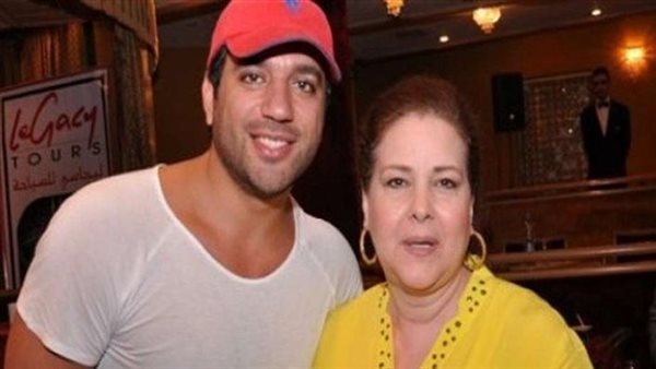 حسن الرداد ودلال