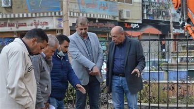 بدء إصلاح كسر خط مياه شرب في ميدان الفنية بالفيوم | صور