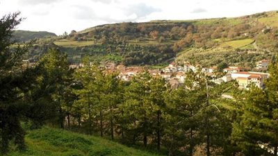 قرية بالكامل تتمتع بالكهرباء مجانا دون تكاليف جنوب إيطاليا 