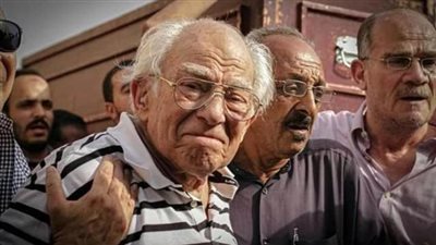 استولت على وديعة بمليون جنيه.. رشوان توفيق يتقدم بدعوى قضائية ضد ابنته| بث مباشر