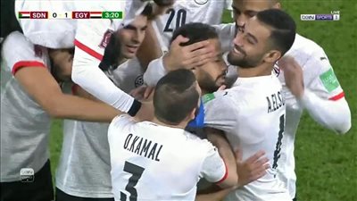 أحمد رفعت يتقدم بالهدف الأول لـ منتخب مصر في شباك السودان
