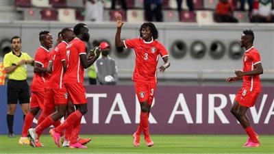 منتخب مصر ضد السودان.. بطاقة حمراء للاعب ياسر مزمل بعد تدخل عنيف مع أيمن أشرف