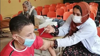 الصحة: تطعيم طلاب المدارس ضد الالتهاب السحائي والتيتانوس والدفتيريا