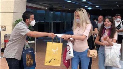 إقامة مجانية وتسهيلات.. كيف دعمت مصر السياح العالقين خلال الحرب حتى عودتهم إلى بلادهم؟