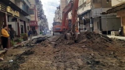 رئيس حي المناخ يتابع تطوير ورفع كفاءة شارعي أسوان و23 ديسمبر | صور