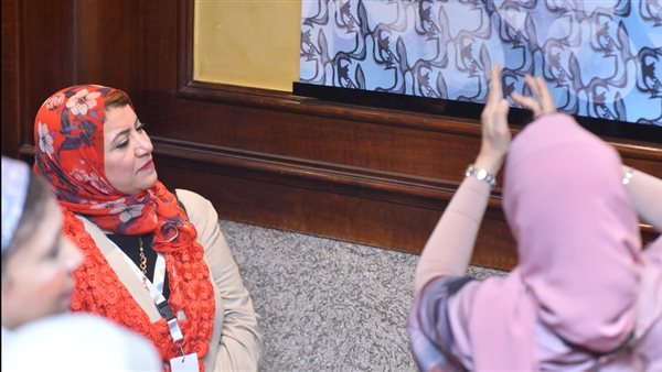 المعرض الفني للفنانة