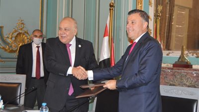 بروتوكول تعاون مشترك بين جامعة عين شمس واتحاد الجامعات العربية