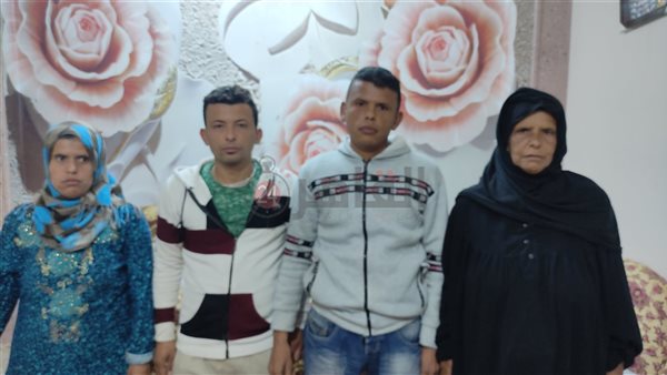 أسرة والدة الطفل