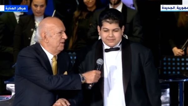 عمر خيرت والطفل أحمد