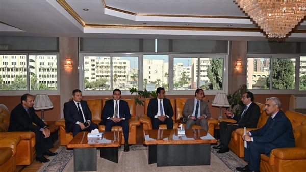 محافظ الفيوم يزور