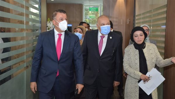 رئيس جامعة عين شمس