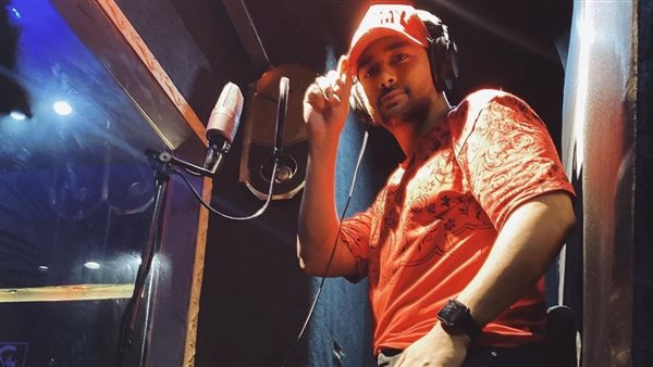  الفنان الشاب محمود