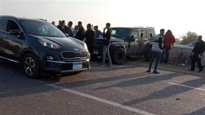 إصابة 6 أشخاص في حادث تصادم سيارتين بالبحيرة