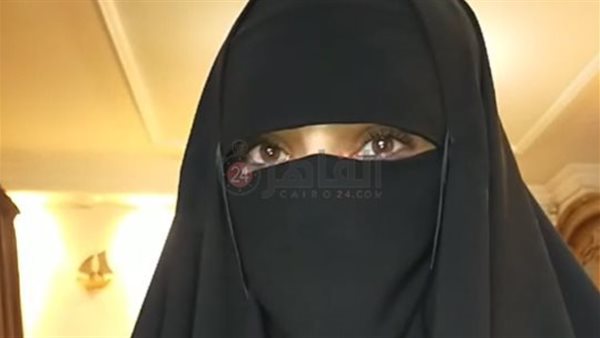 السيدة دينا علاء